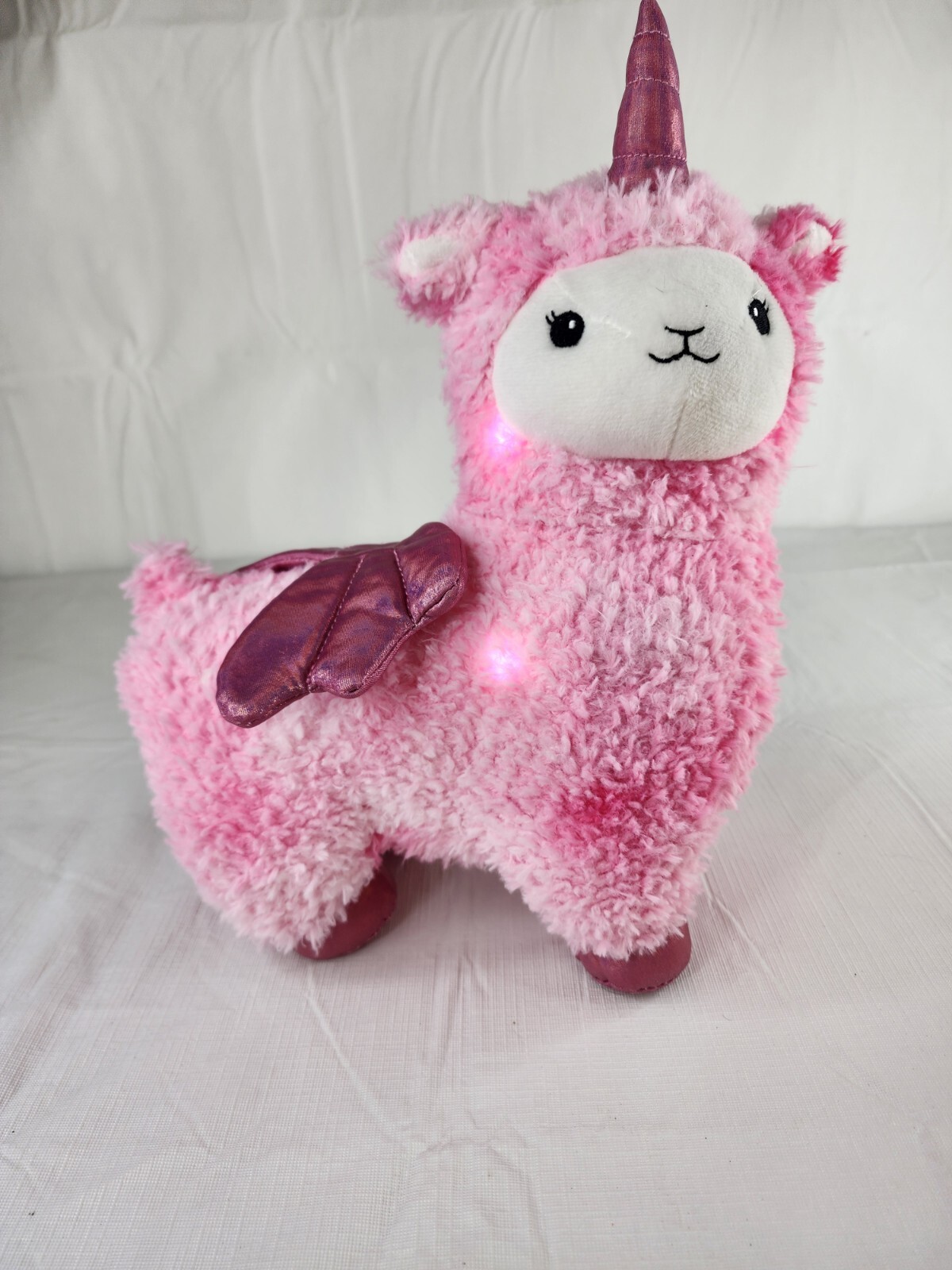 F.A.O SCHWARZ PINK UNICORN LIGHT UP 14" PLUSH LLAMA WITH "TWINKLE" SOUNDS