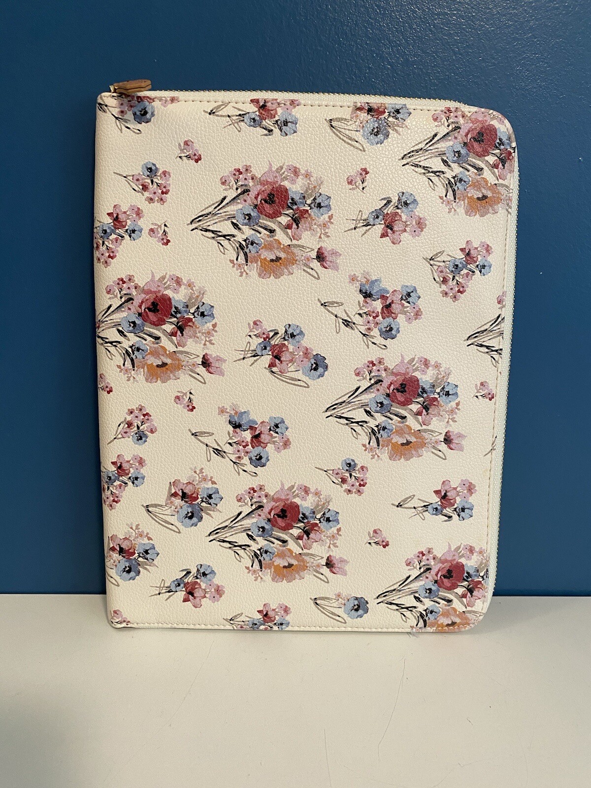 Matilda Jane On The Go Floral Tech Organizer 8.5x11” Excellent Condition
