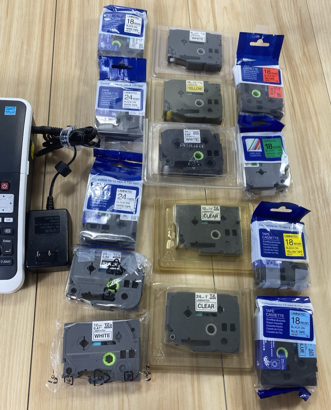 Brother P-touch PT-2730 PC-Connectable Labeling System With Extra Tape Package