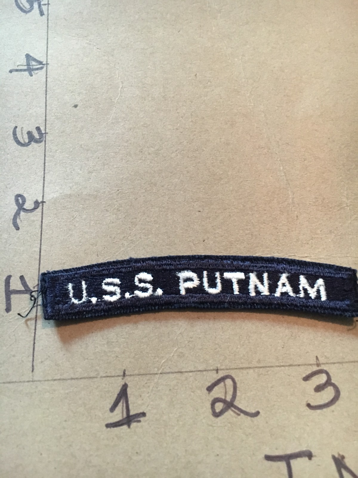 US NAVY SHOULDER STRIP TAB *** rocker *** Patch USS Putnam