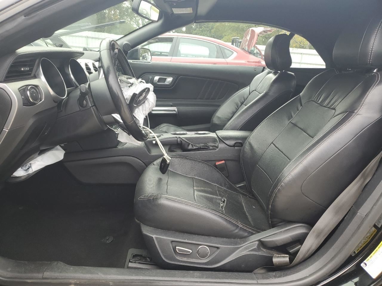 MUSTANG 2019 Glove Box 4926328