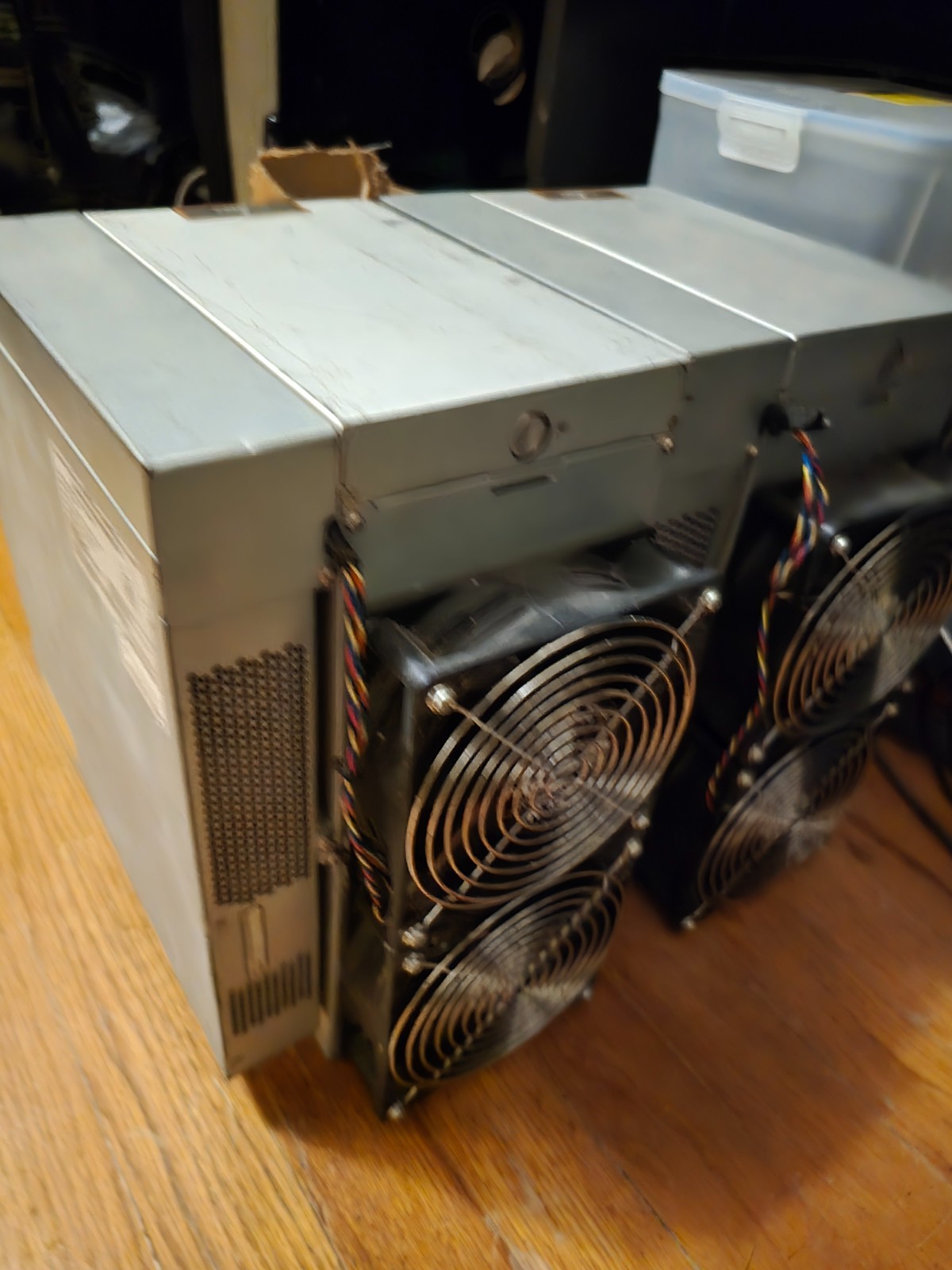Bitmain Antminer S17+ - SHA-256 Miner 73 Th