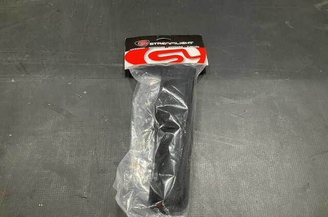 STREAMLIGHT FLASHLIGHT HOLDERS BLACK COLOR WAIST BELT MOUNTING NEW !
