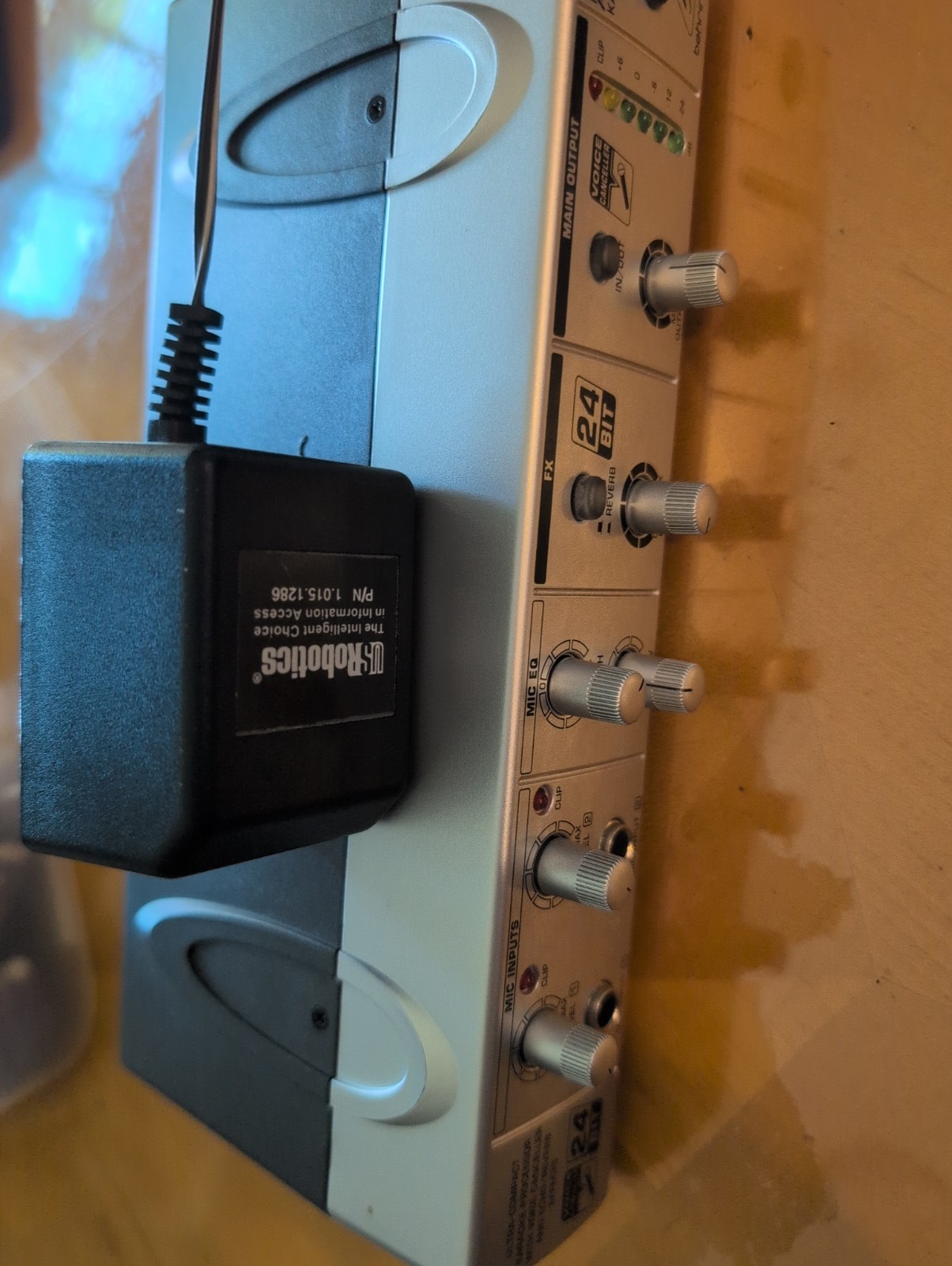 Behringer Minimix Mix800 Ultra-Compact Karaoke Machine With Ac  Adapter Tested