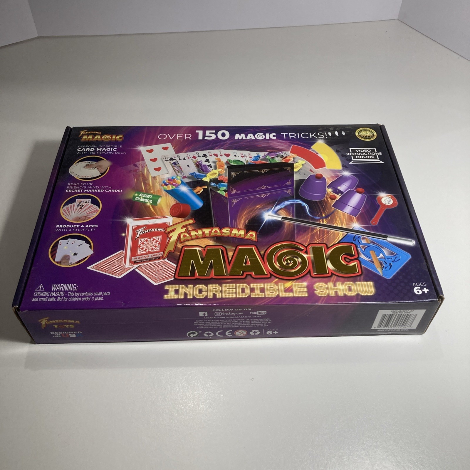 Fantasma Astounding Magic Kit 150 Tricks & Grand Illusions Pre-owned