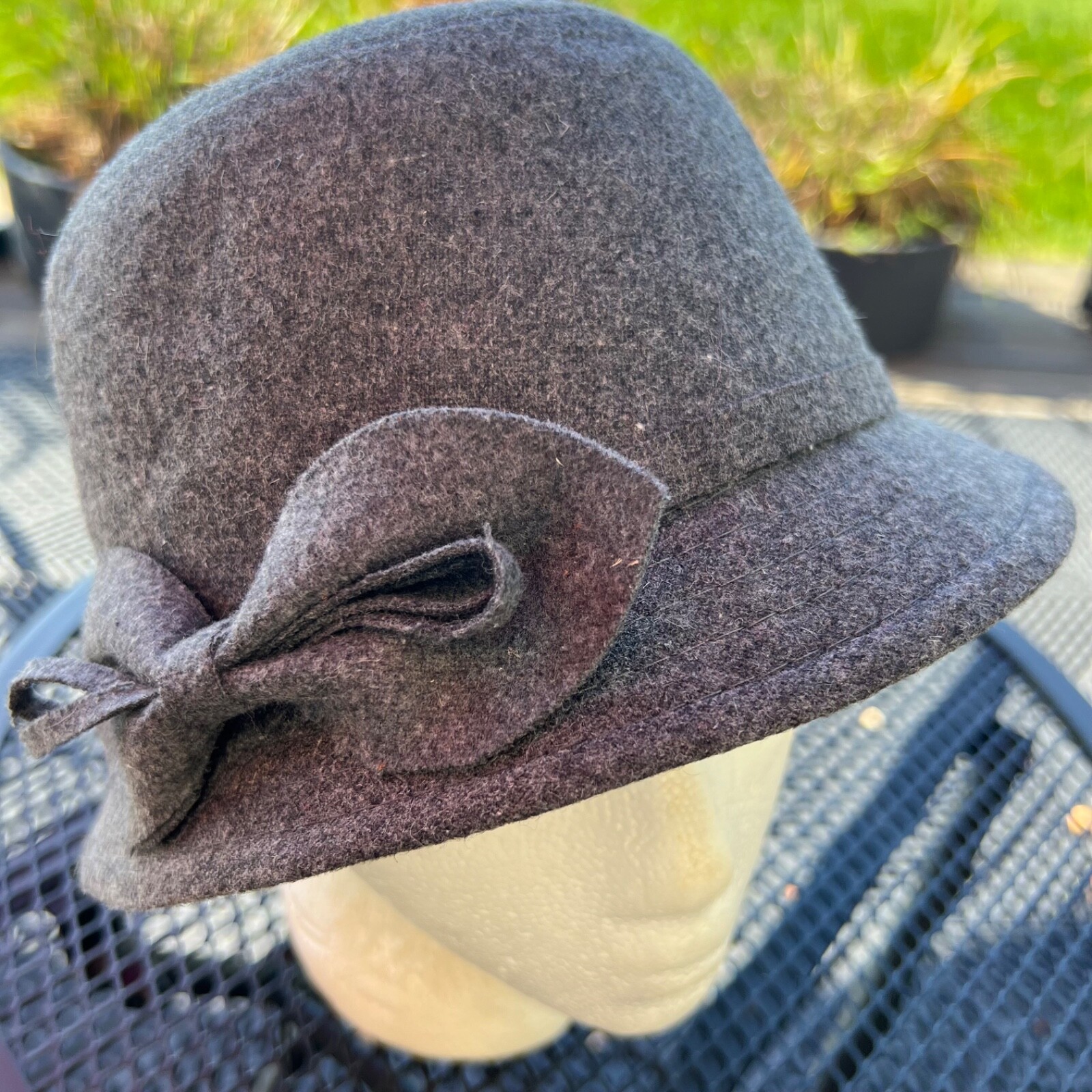 Wool Look Women’s DY Hat w Brim  Gray Bow Hat Cap EUC