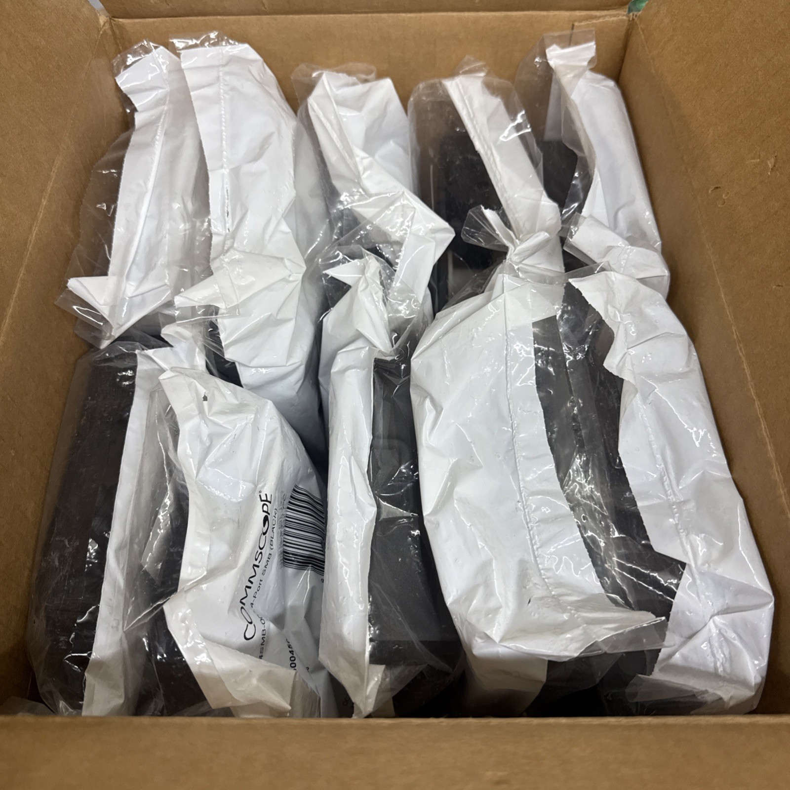 10 - CommScope 760045005 M200 Surface Mount Box Four Port Black M204SMB-003
