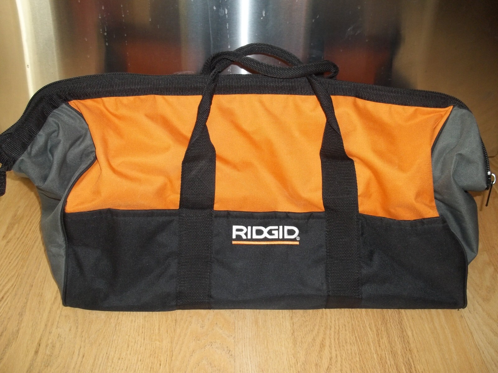 NEW Genuine RIDGID 23"  X 12" X 11" Large Heavy Duty 6 Pocket Tool Bag