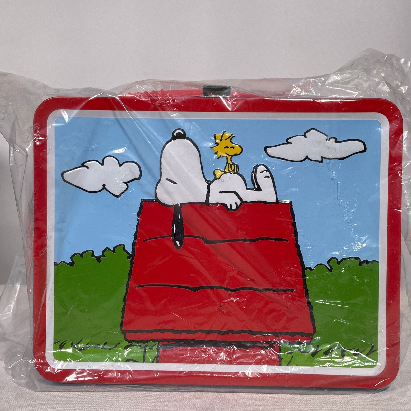 AQUARIUS Peanuts Snoopy Red Dog House Fun Storage Box with Plastic Handle NEW