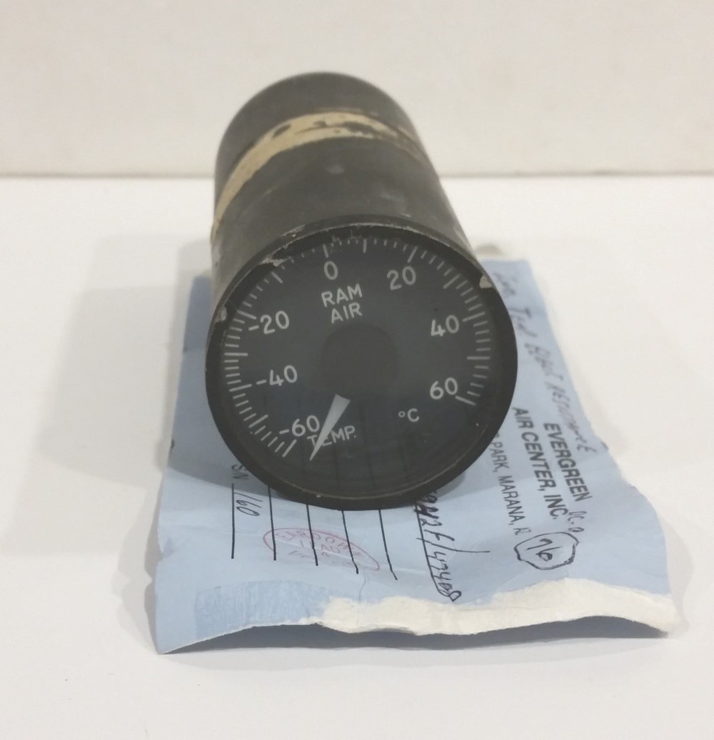 Douglas Aircraft Ram Air Temperature Indicator 162BL710