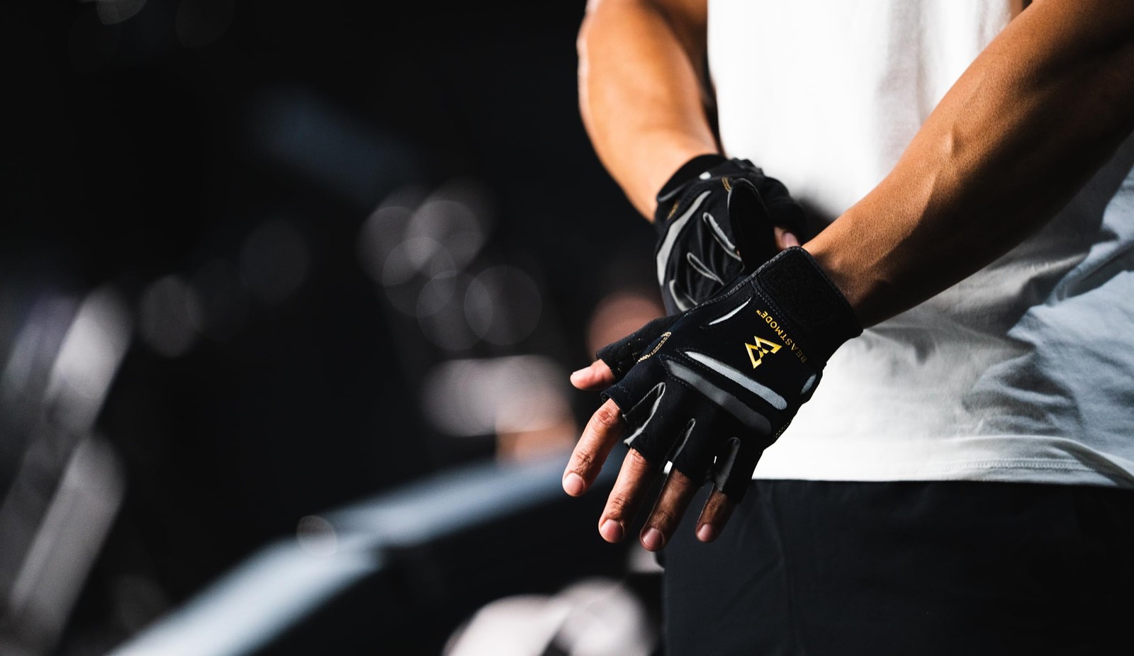 Men's Beastmode Half Finger Fitness Gloves (Medium)