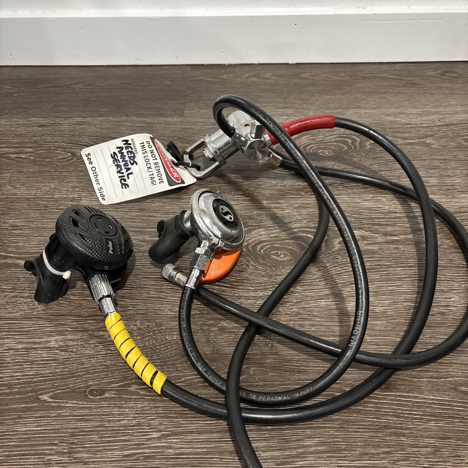 Scubapro Polar  Regulators  With Gang Cluster Feed Untested Scuba Pro