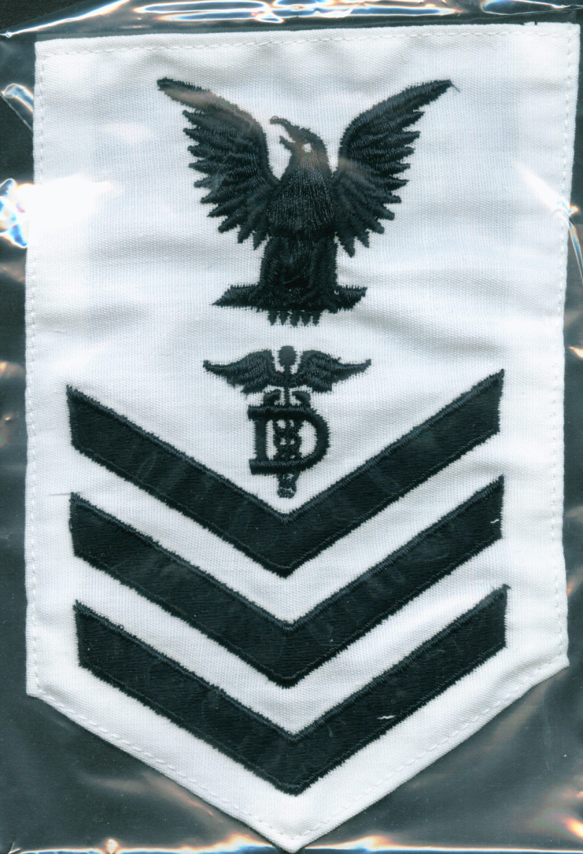 USN RATING BADGE MALE DT1 DENTAL TECHNICIAN FOR WHITE UNIFORM