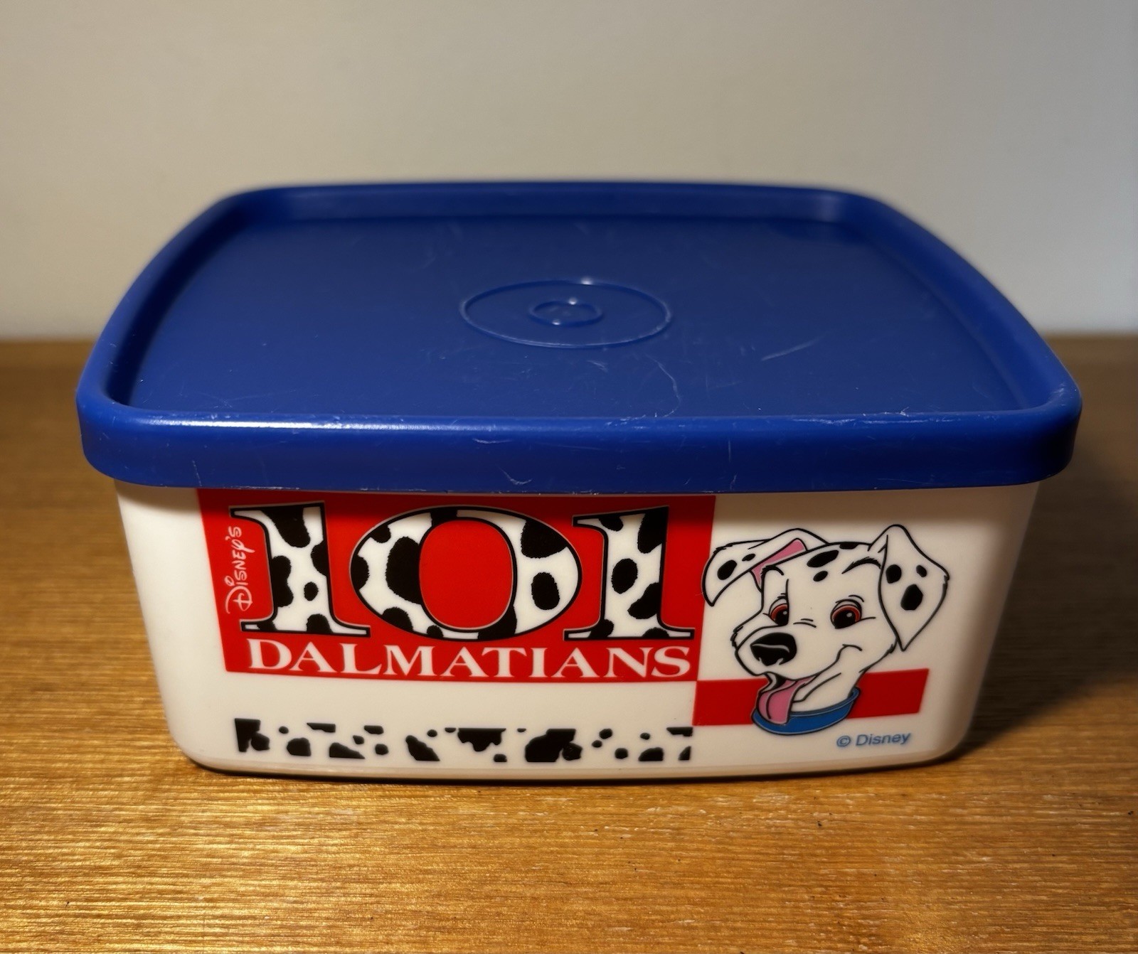 Tupperware Disney 101 Dalmations Box With Seal 400ml Rectangular