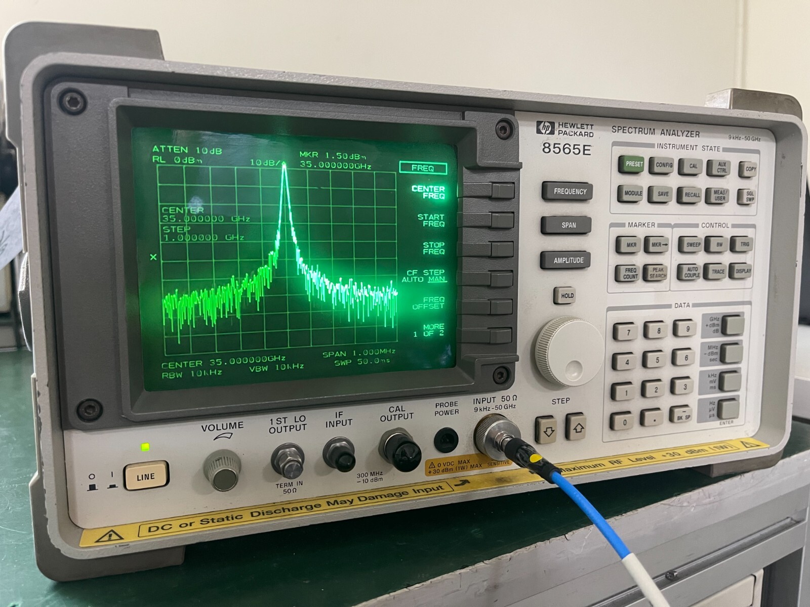 HP Agilent 8565E 9KHz - 50GHz Spectrum Analyzer w/ 85620A module_1259