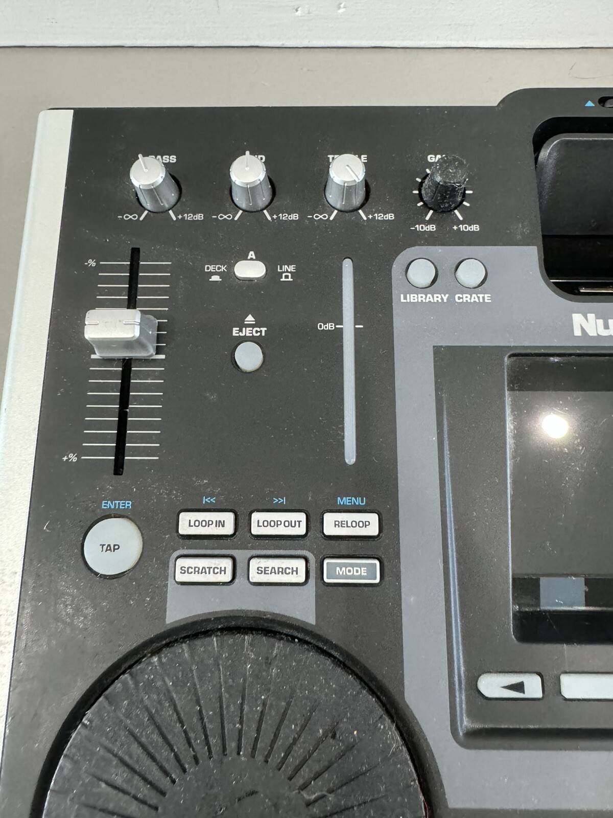 Numark iDJ2 DJ Station Mixer Controller iPod Dock Mixing Station Pro Audio *READ