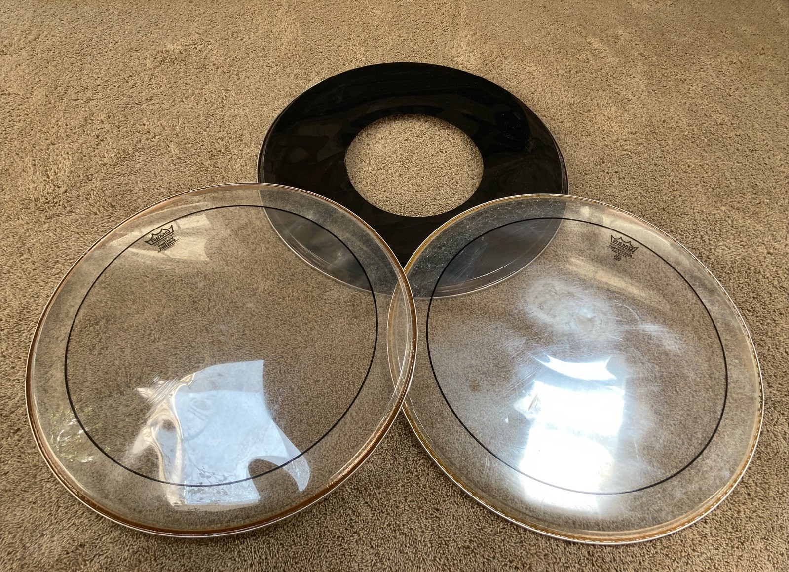 (2) REMO PINSTRIPE CLEAR 22" BASS DRUM BATTER HEADS + EBONY 22” RESONANT HEAD