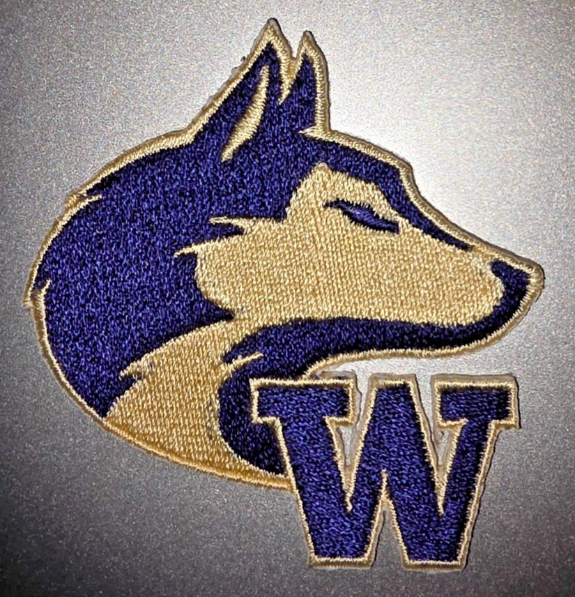 WASHINGTON HUSKIES Embroidered Iron/Sew On Patch 2.5"X2.75" SHIPPED USA
