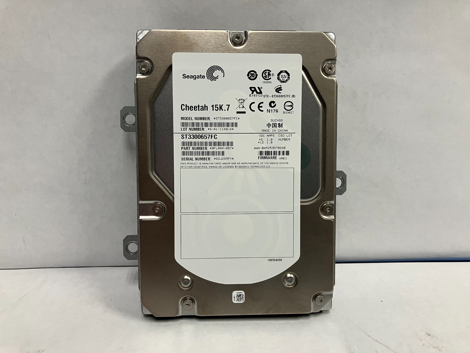 3Par 9FL004-087 Single Drive 300GB 15K FC 520 Format XRe1 FW 810-200012
