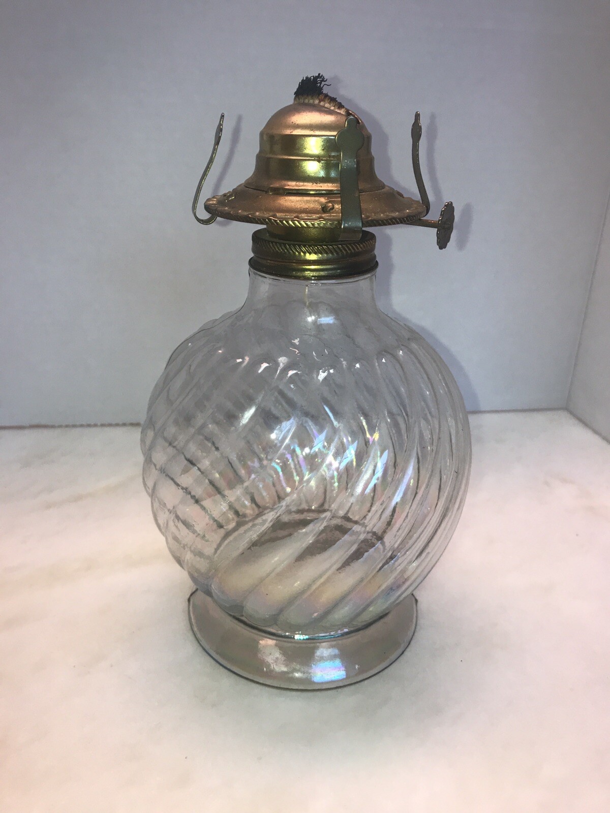 Vintage Clear Swirl Glass Oil Karosene Lamp Irredescent Hong Kong 9”