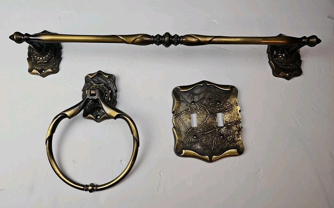 VINTAGE Amerock Monterey Towel Bar 1 Towel 1 Ring 1 Switch Plate 3 Set Gold