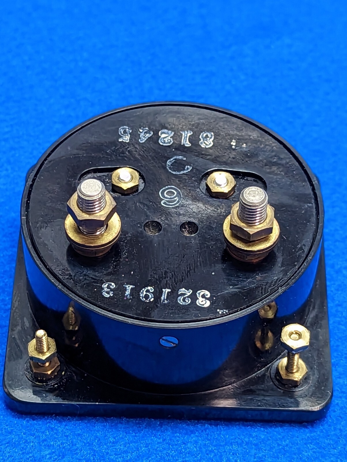 Triplett 5 VDC Panel Mount Voltmeter, Working