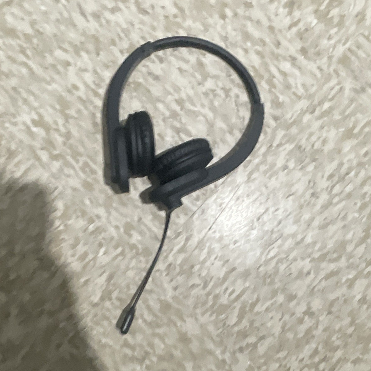 Black Wired On-Ear Headset Boom Built-in Mic Adjustable Headband 1.8m