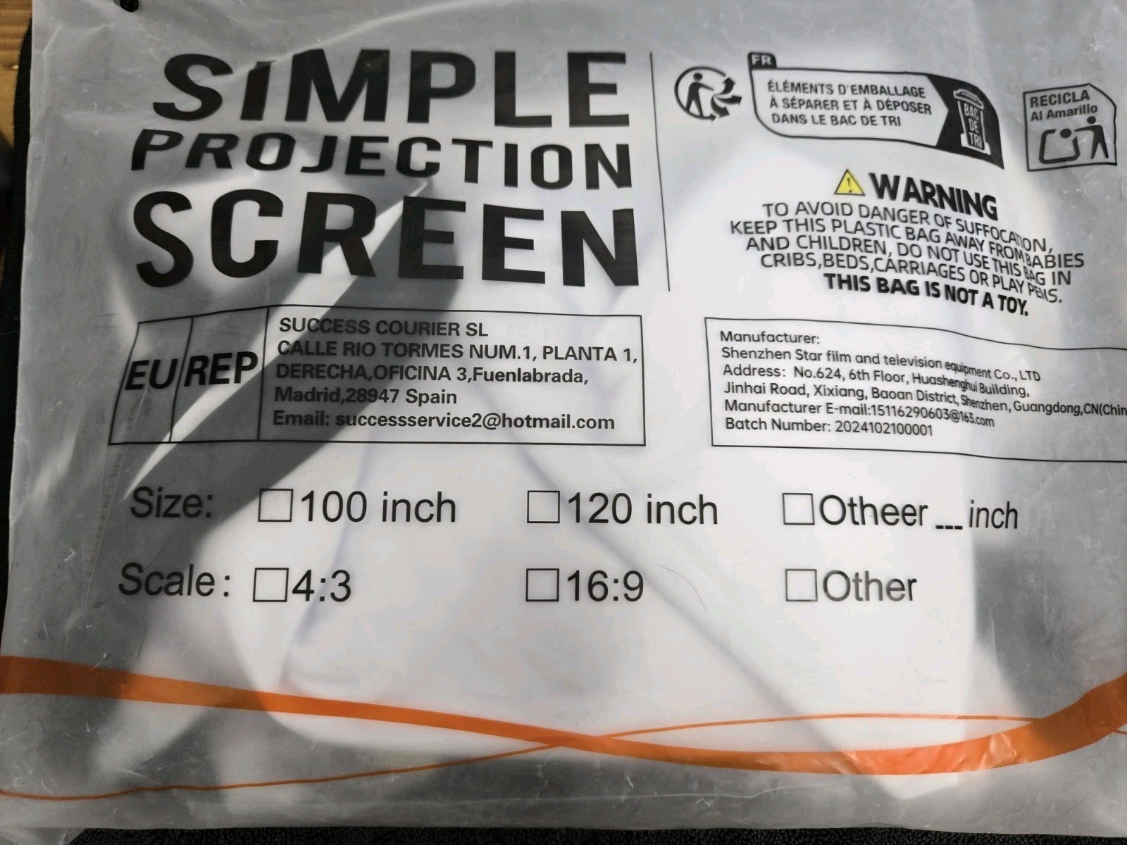 Simple Projection Screen, Portable, Size 100 Inches, NEW