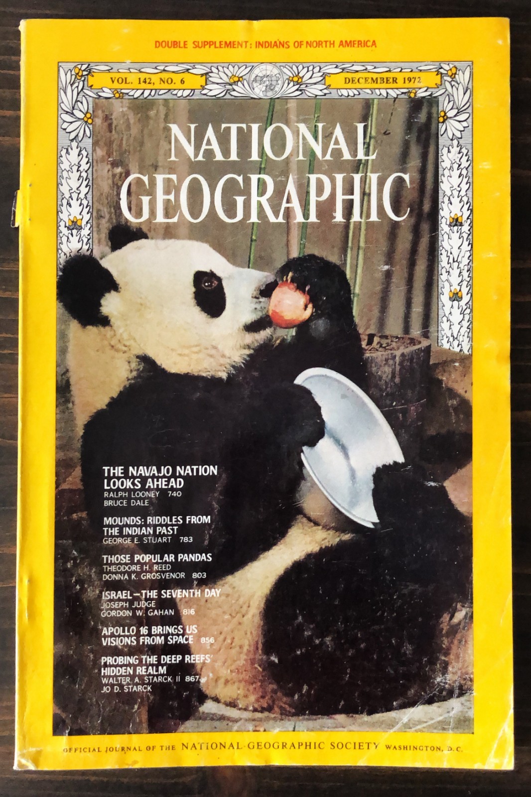 1972 National Geographic Magazine - December