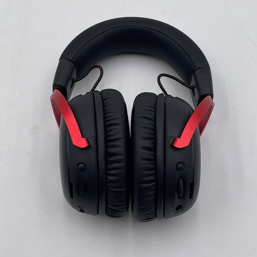 HyperX Cloud III S – Wireless Gaming Headset Black/Red - NO DONGLE