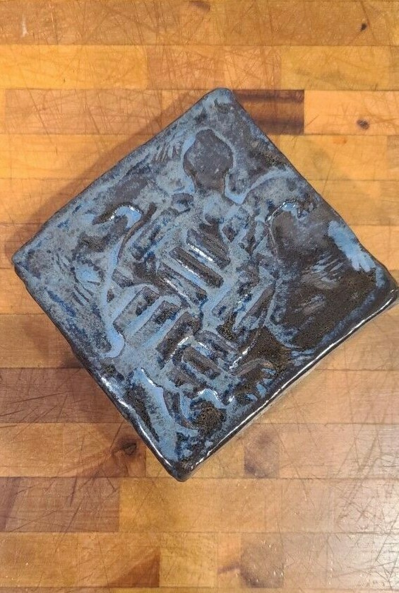 Turtle Tile  Art Pottery Brown Blue  3 1/2" x 3 1/2" Handcrafted Canada Mud Hut