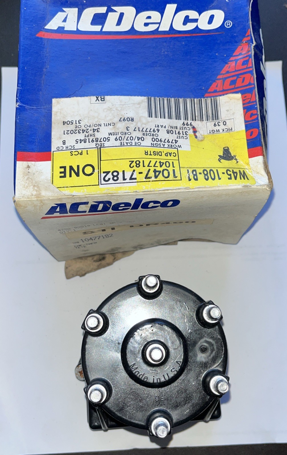 Genuine GM 10477182 Distributor Cap 6Cylinder Free Shipping Made In USA