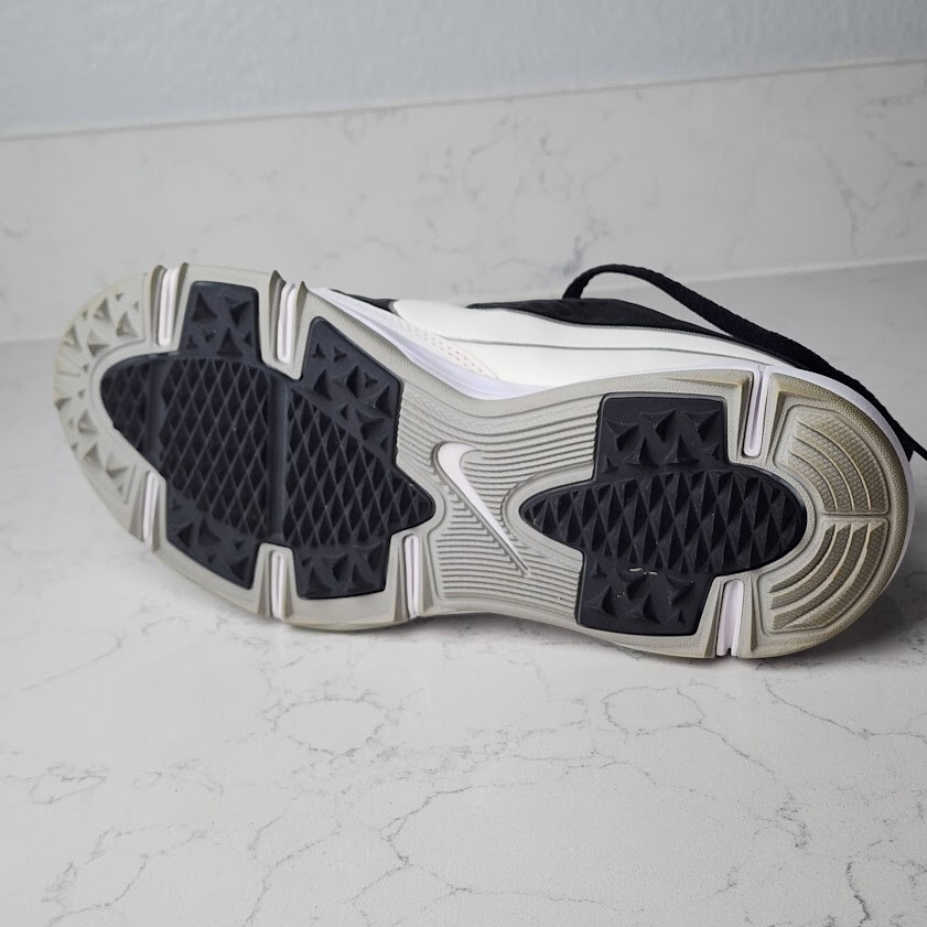 Nike Men's Explorer 2 Golf Shoes 849957-005 Size 7 Black White Metallic Silver