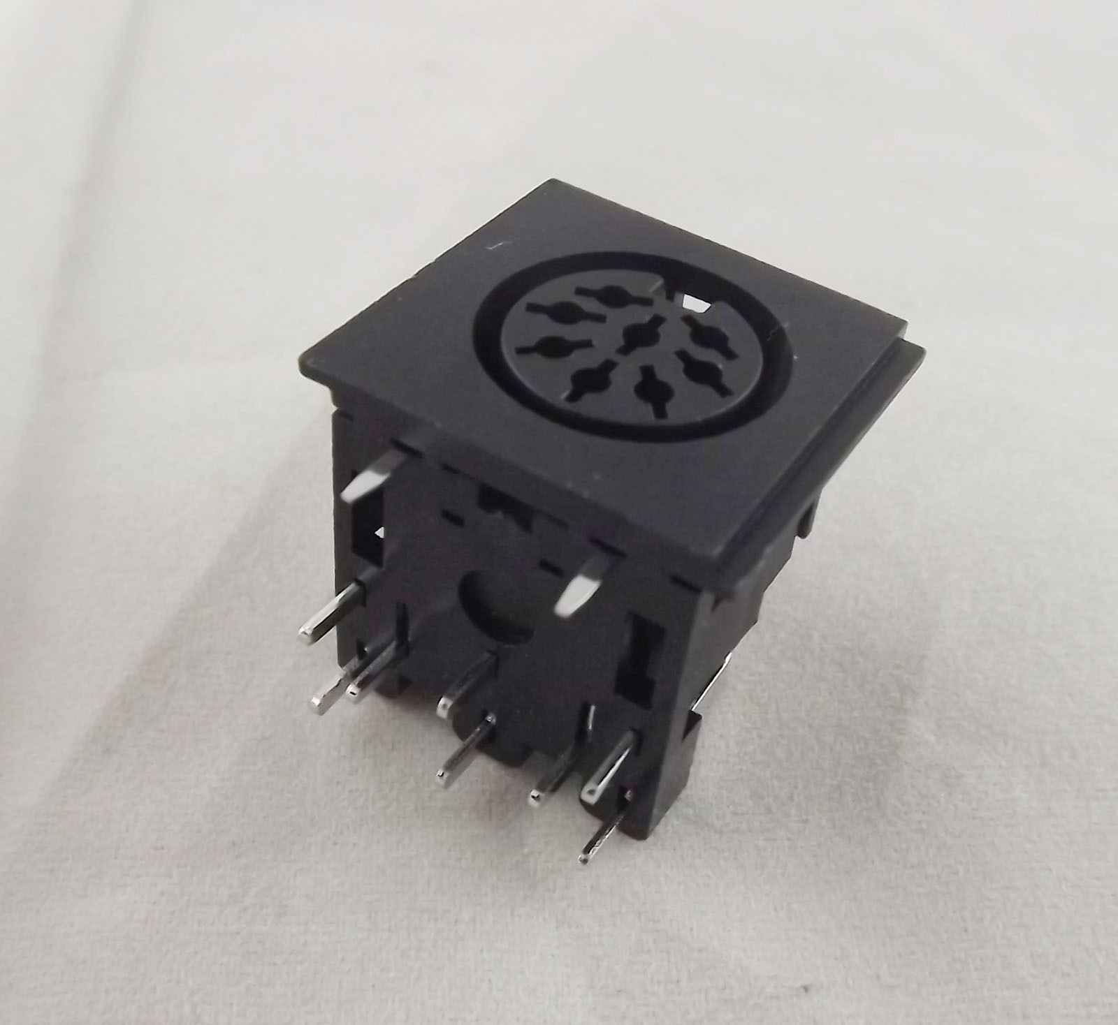 1pcs DIN 8 Pin Circular Jack Female Panel Mount PCB Mount Connector Adapter