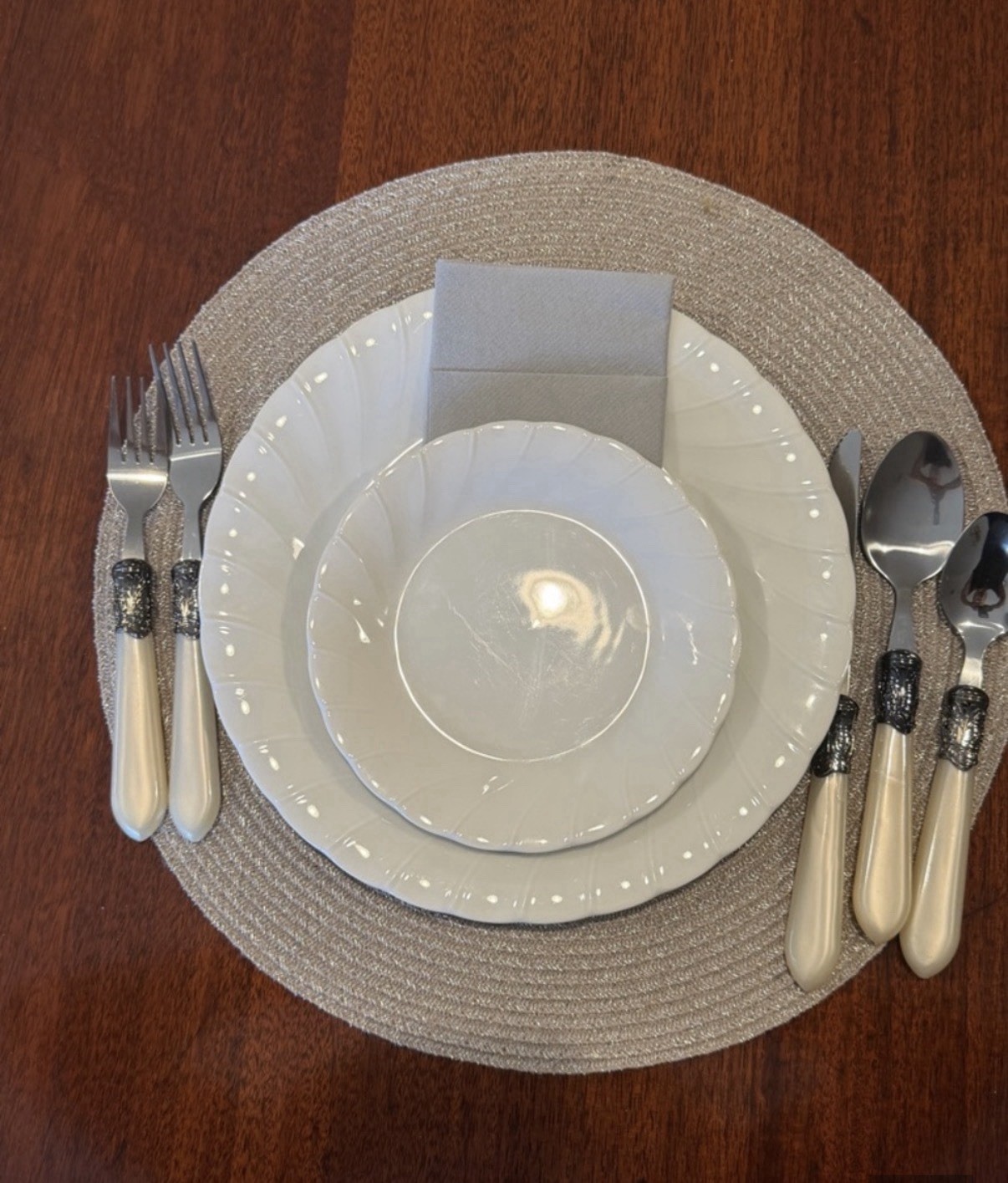 60 Piece Ivory Decorative Handle Flatware Set, Forks, Knives, Spoons, Teaspoons