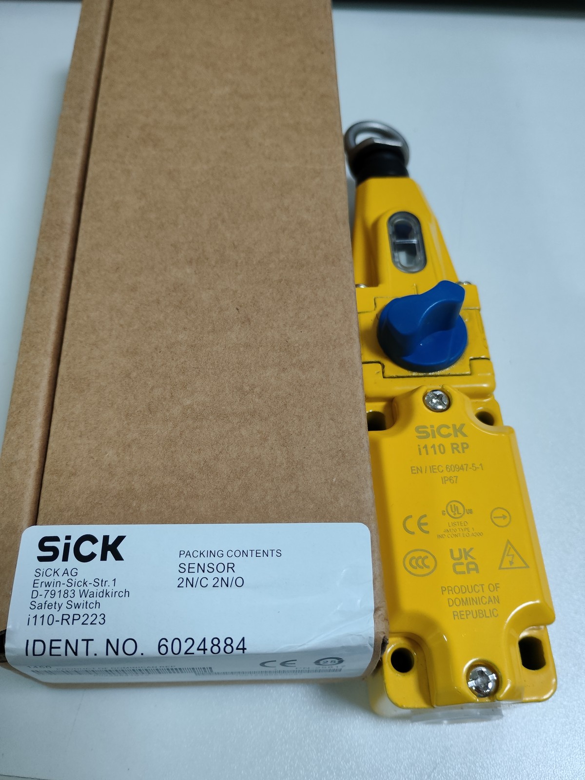 One NEW SICK i110-RP223 Pull rope switch 6025077 FREE SHIPPING
