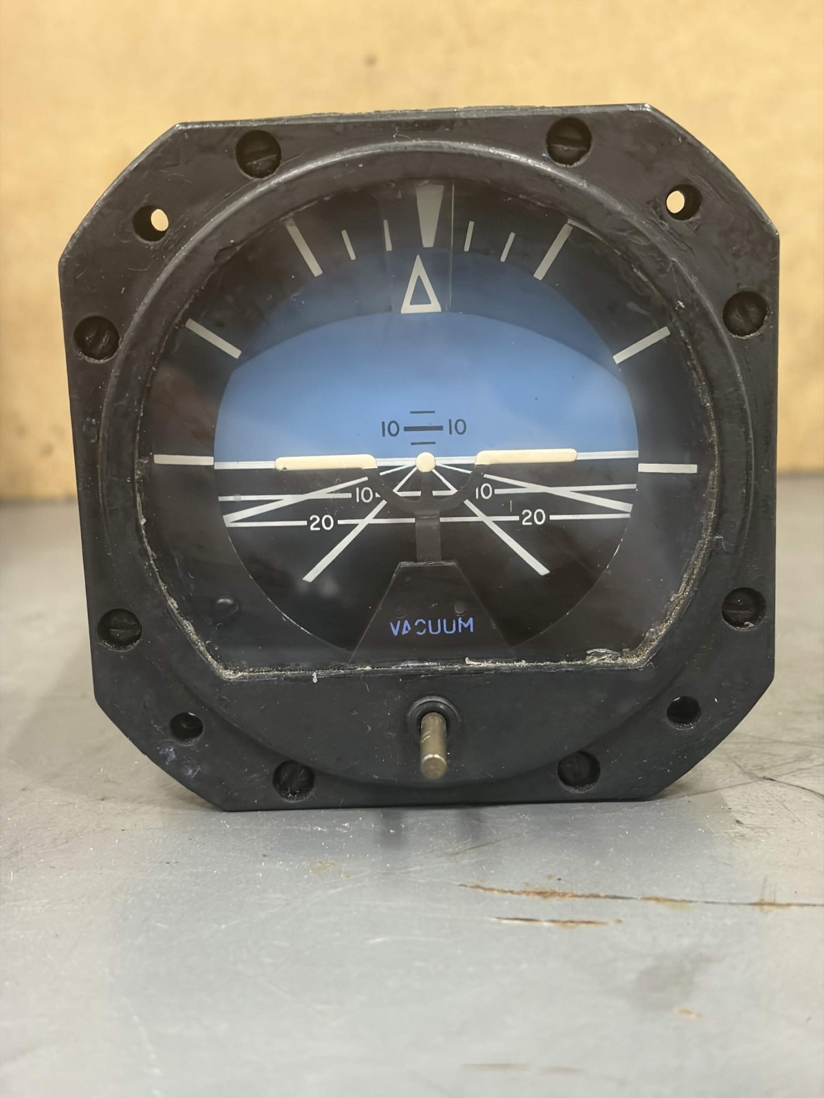 Cessna Artificial Horizon / Attitude Gyro / PN C661076-0101 / Used