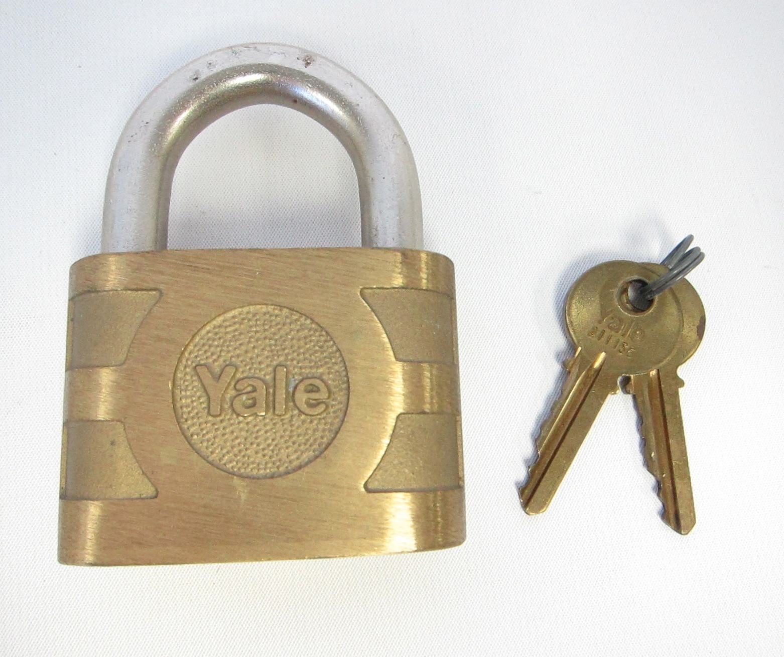 Vintage Huge Yale Super Pin Tumbler Lock W/ Keys 3.5" x 2.5" Padlock  