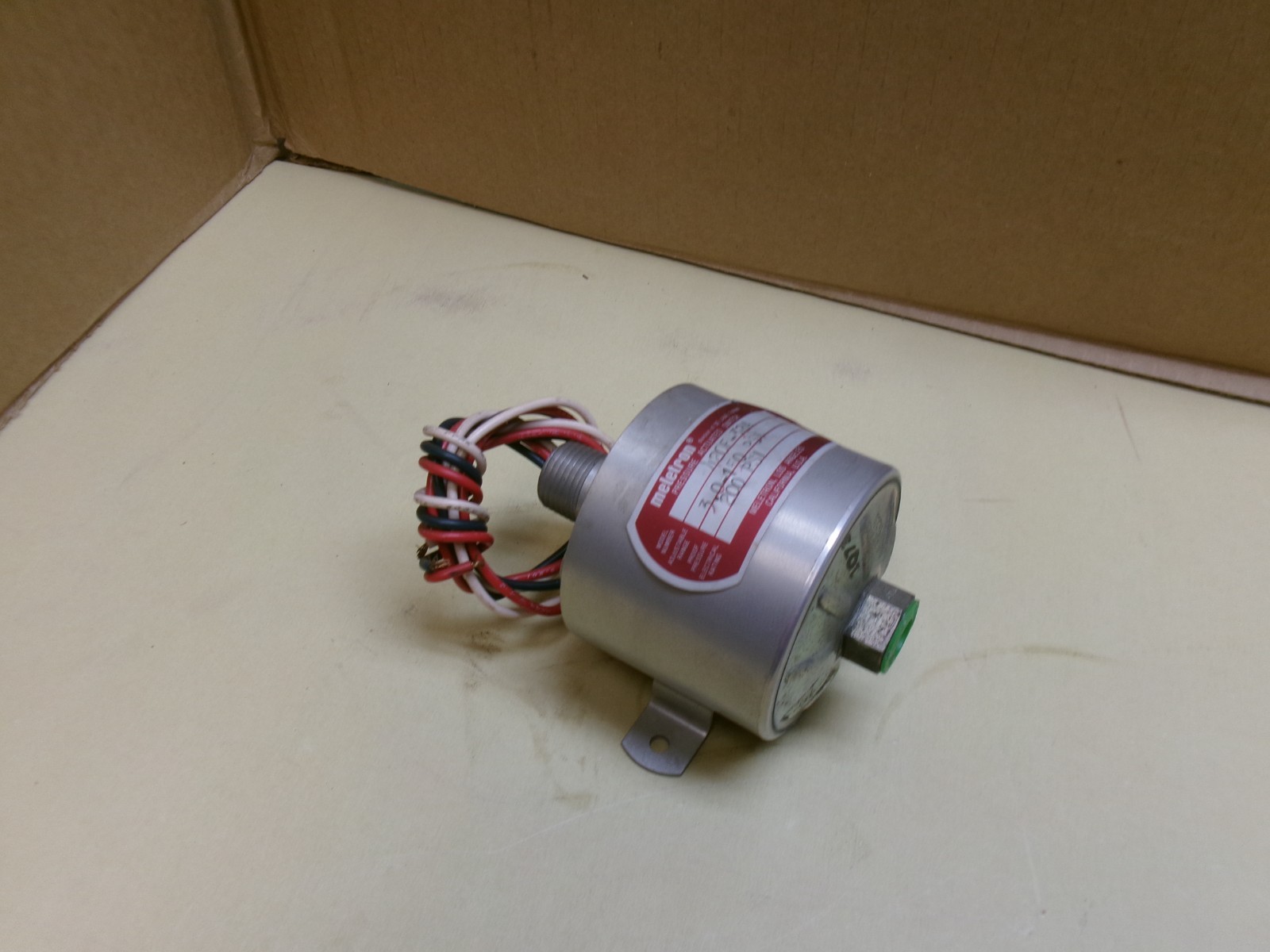 Meletron 420E-32A Pressure Actuated Switch