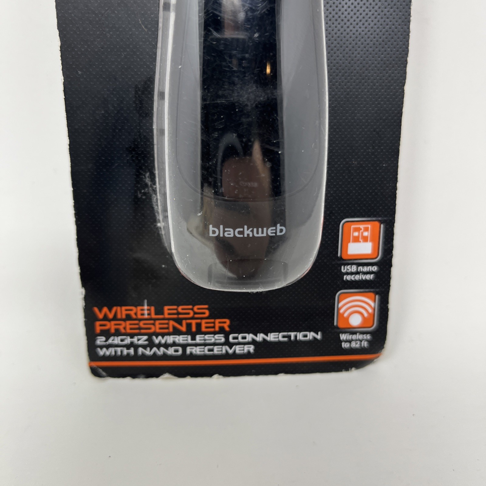 BlackWeb 2.4GHz Wireless Presenter / 4.2GHZ w/ USB Nano Receiver / 82 ft. Range