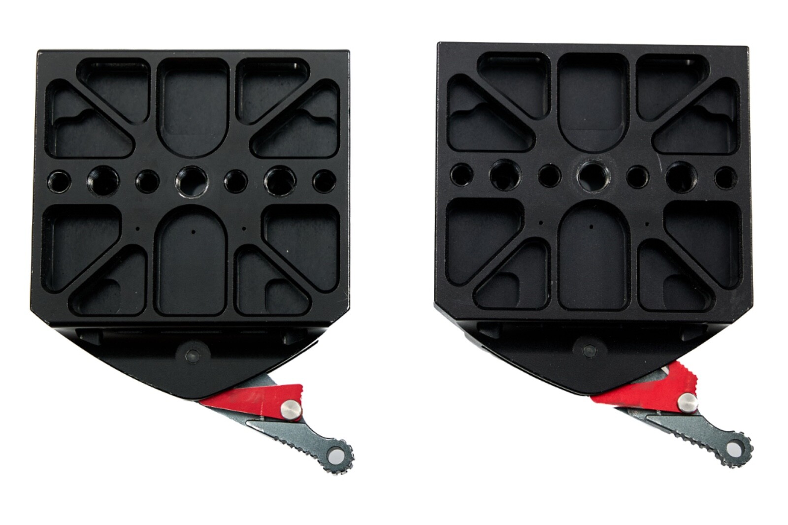 RED Pro: Universal Quick Release with flat mounting base