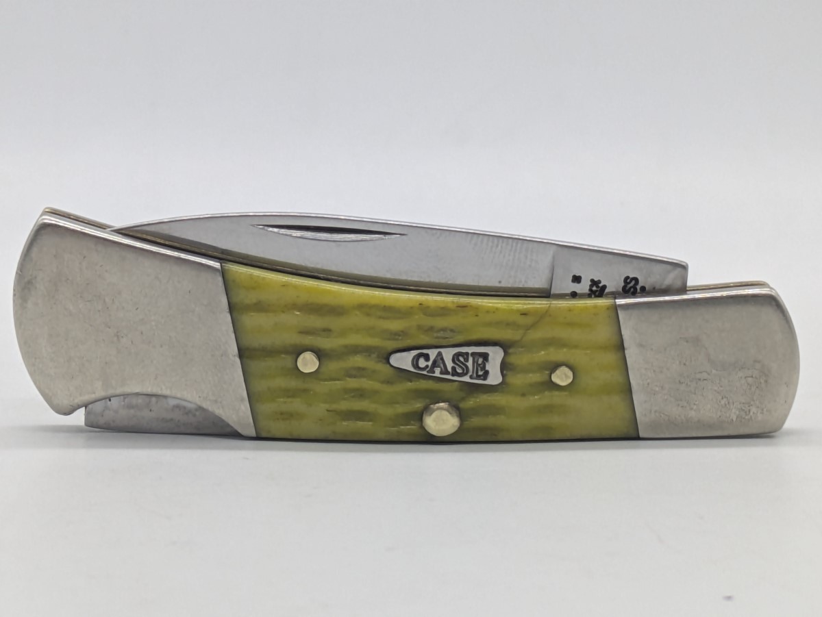 CASE XX Key Lime Bone Lockback Single Blade Folding Pocket Knife (EC3040325)
