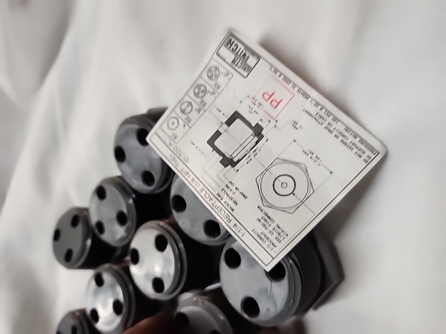 10 Pcs. COMPAC ENGINEERING 10-793-R3 Float Switch Housing NEW 3 Hole 1¼" NPT