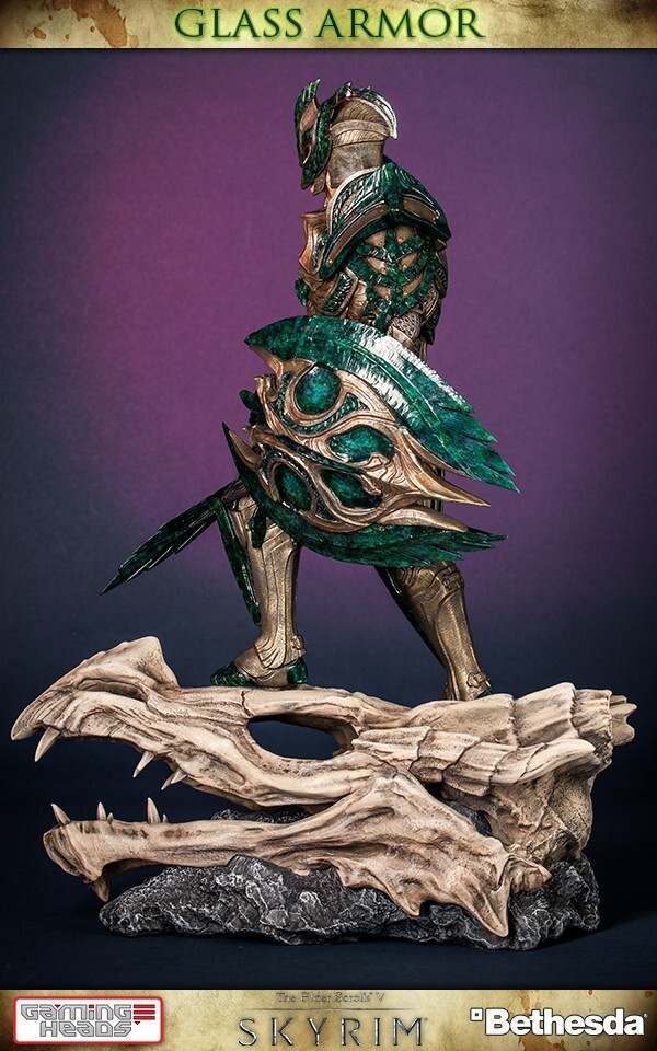Gaming Heads Elder Scrolls V: Skyrim Glass Armor Regular Statue SEALED