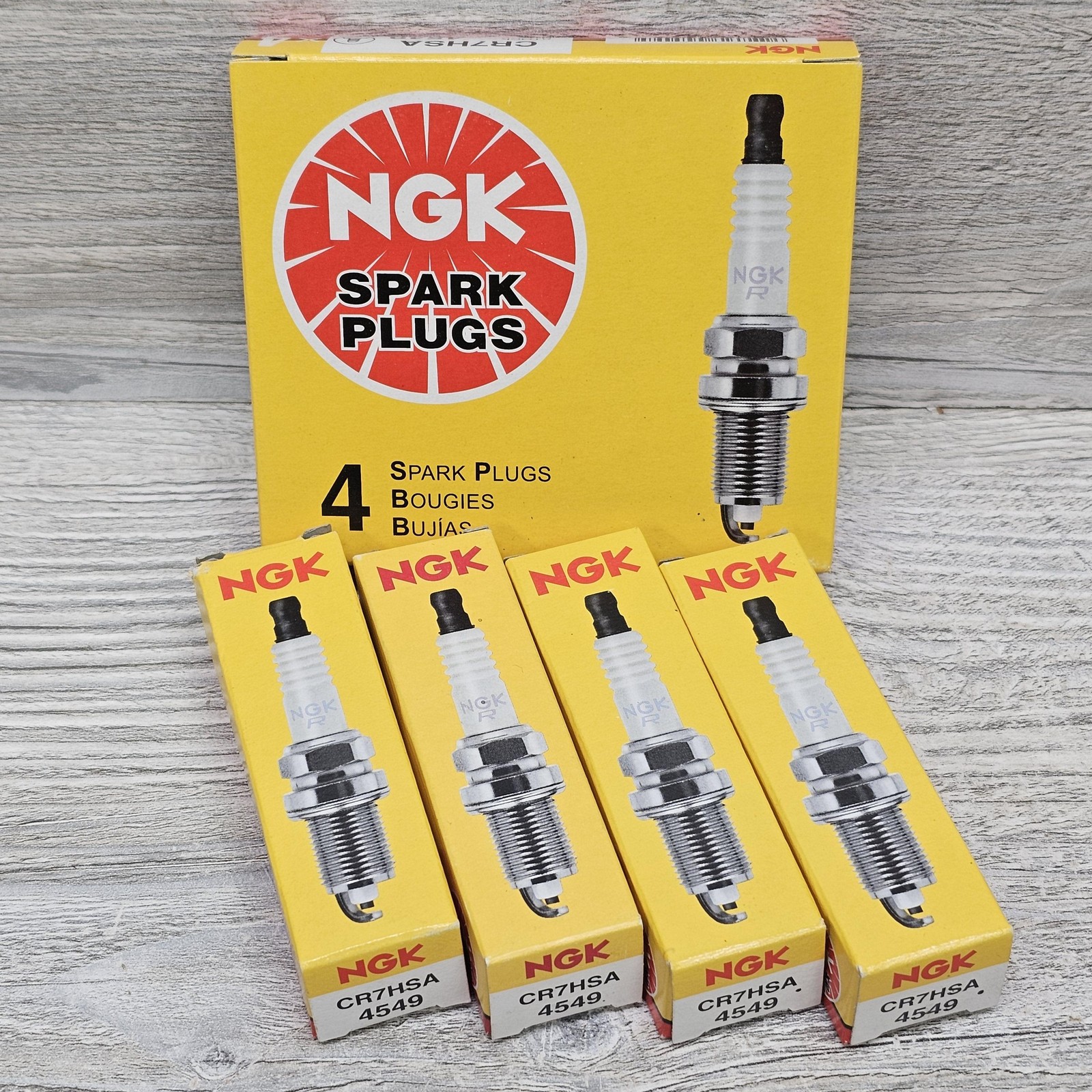 NGK CR7HSA 4549 Spark Plug Set Lot Of 4 Standard Resistor Plugs New Small Engine