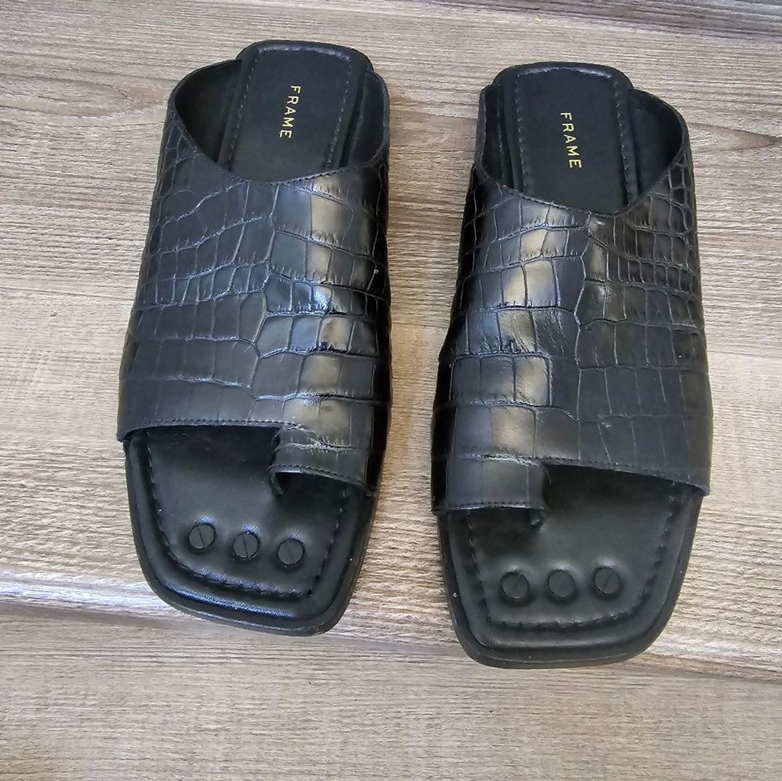 FRAME Le Hewitt croc-embossed leather slides size 37 1/2