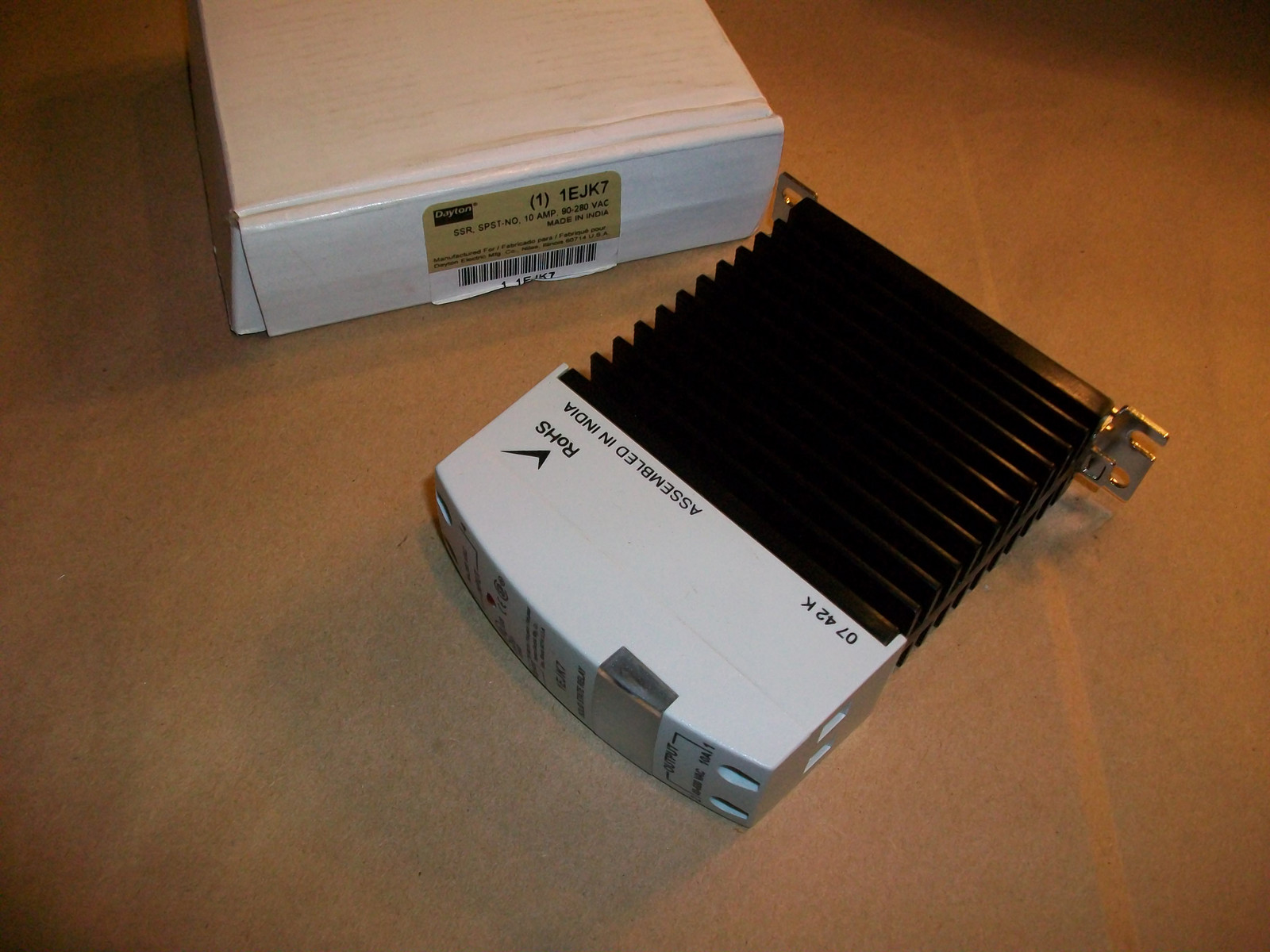Dayton Solid State Relay 1EJK7 90-280vac Input 48-600v Output 10 AMP SPST