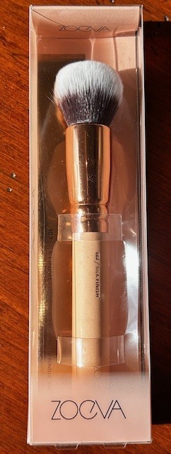 ZOEVA 102 Silk Finish Foundation Brush, Rose Golden. New In Box, Vegan