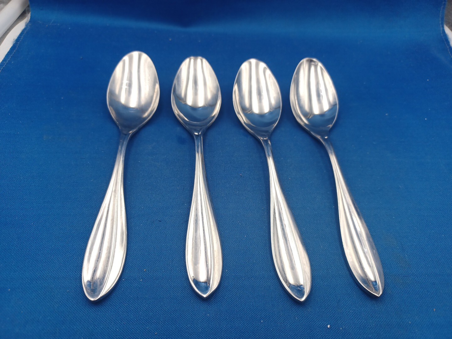 Lot of 4 Hampton EQUILIBRIUM Stainless Teaspoons 6 7/8"