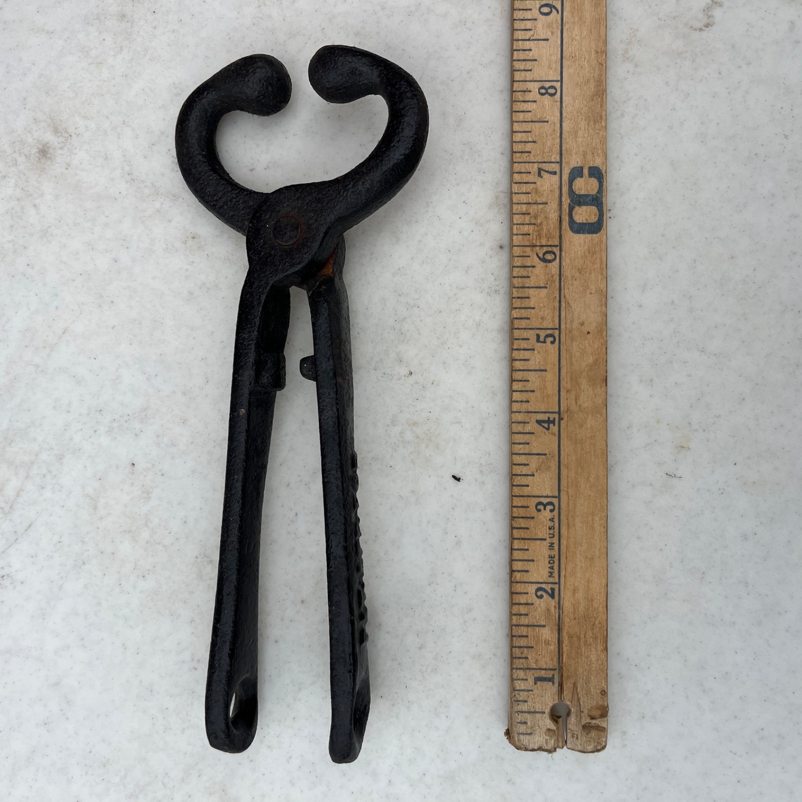 Primitive BULL NOSE PRONG Farm Tool Pliers Pullers